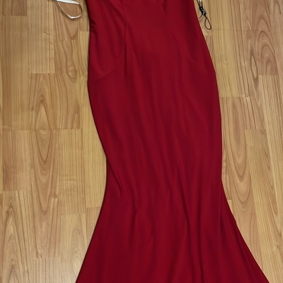 Faviana red dress size 0 - Picture 3 of 12